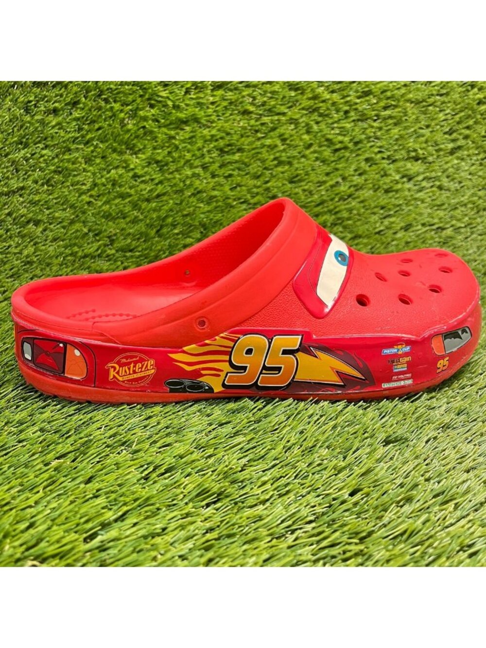 Crocs Classic Clog Lightning McQueen Mens Size 10 Red Beach Outdoor Sandals